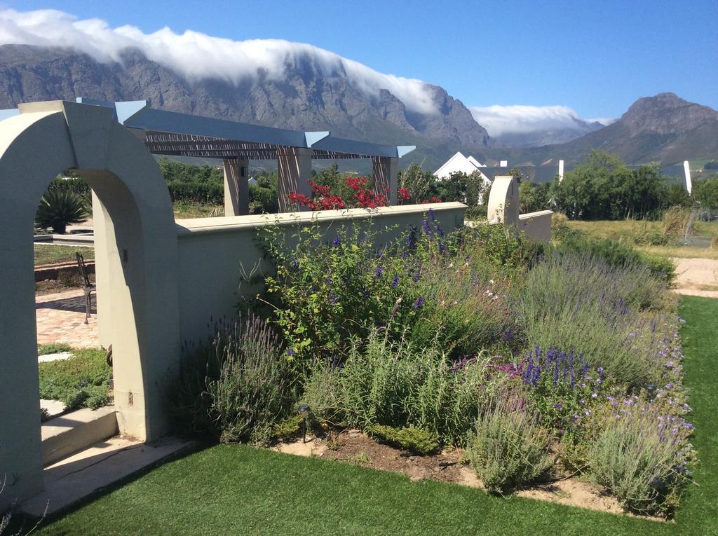 La Cabriere Country House Franschhoek Bagian luar foto