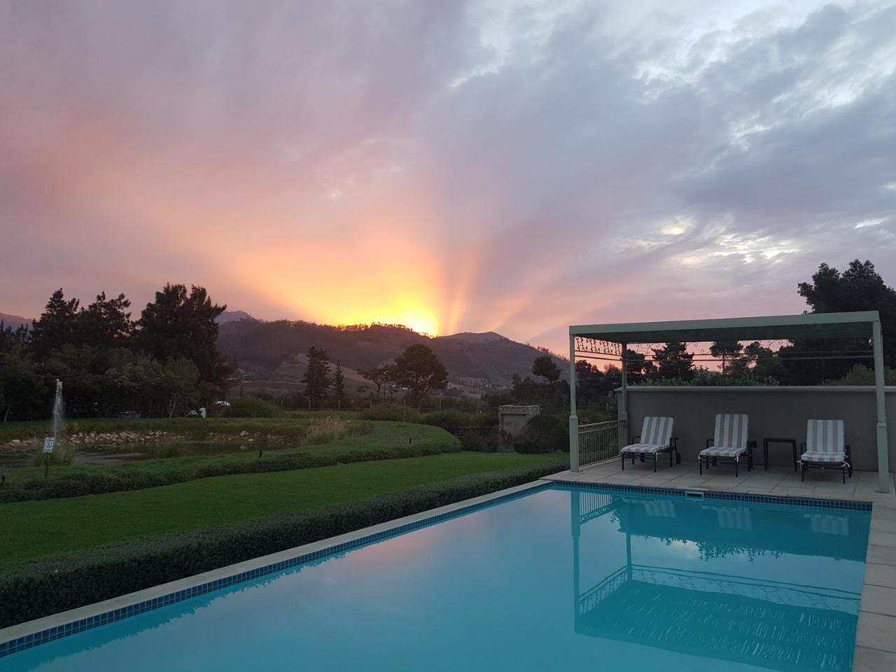 La Cabriere Country House Franschhoek Bagian luar foto